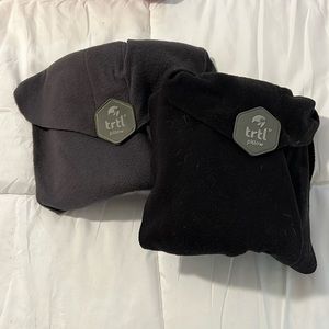Travel neck pillow